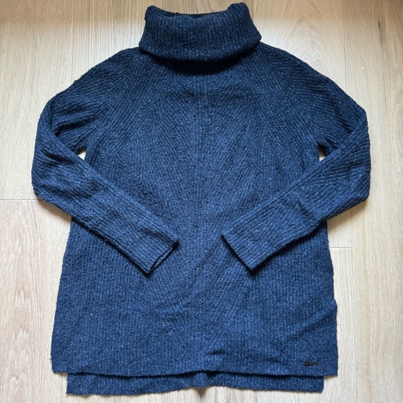 Sweaty Betty Cozy Navy Turtleneck Shakti Sweater - Picture 1 of 4